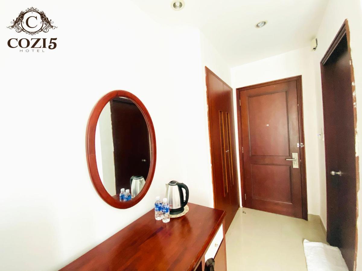 Cozi 5 Hotel & Apartment Hô Chi Minh-Ville Extérieur photo